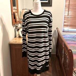 NWOT 1 by Talbots black and white striped, soft and comfy sweatshirt dress. M